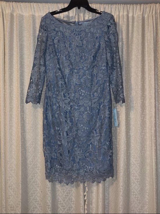 ANTONIO MELANI Dresses & Skirts - ANTONIO MELANI Dusty Blue Floral Lace Long Sleeve Sheath Dress